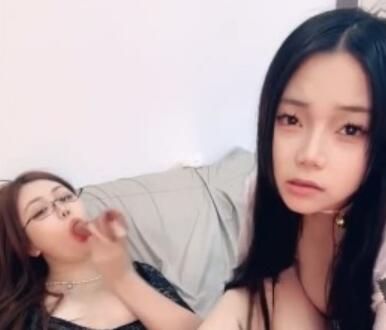 极品巨乳百合@仙鹤 尺度福利秀 第三弹[24V/15.2G]