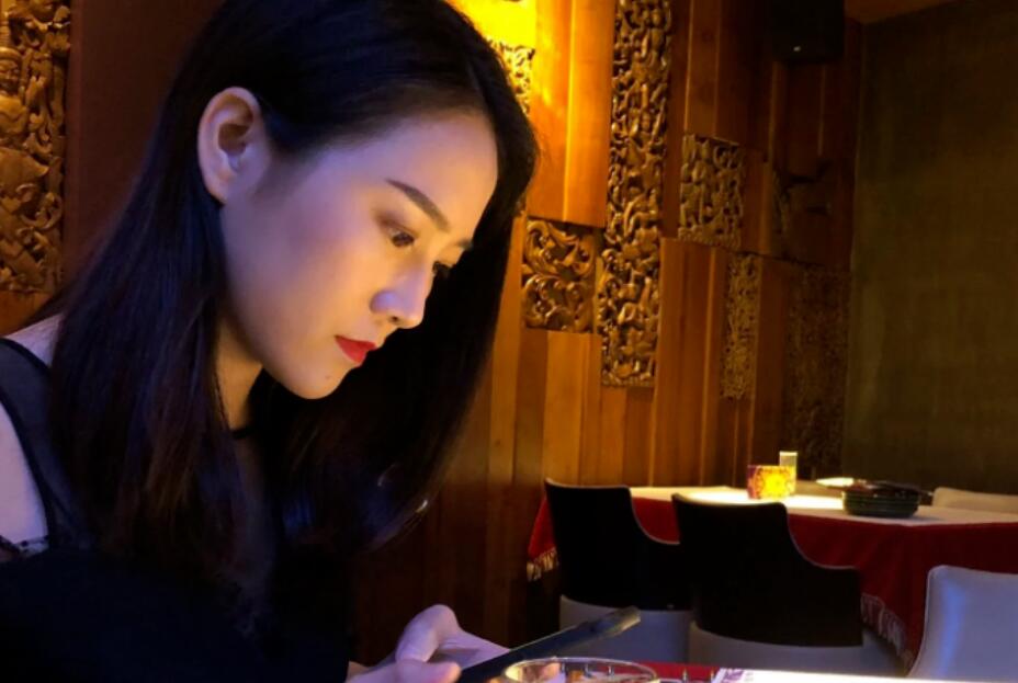 《高端 泄密》推特流量爆表女神御姐「特莱莎LYAINEVAN」大胆私密露脸自拍视图集 观赏性撸点极高57P+64V