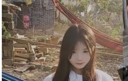 农村黑长直@07水嫩宝宝 戴着跳蛋露出勾引老头[9V/9.16G]