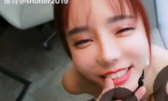 老牌白虎模特网红@艾小青 肉搏金猪尺度作[141V/8.46G]